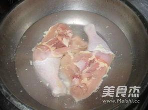炖鸡腿视频,美味营养一步到位